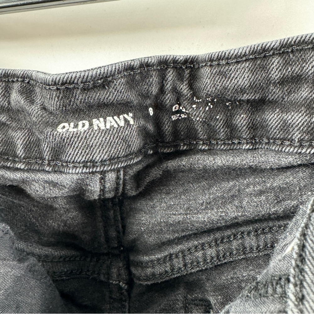 Old Navy Black Wash High-Waisted Jean Shorts – Size 8 - Picture 5 of 7